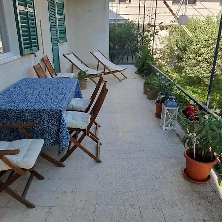 Apartment Lana Trogir Exterior photo