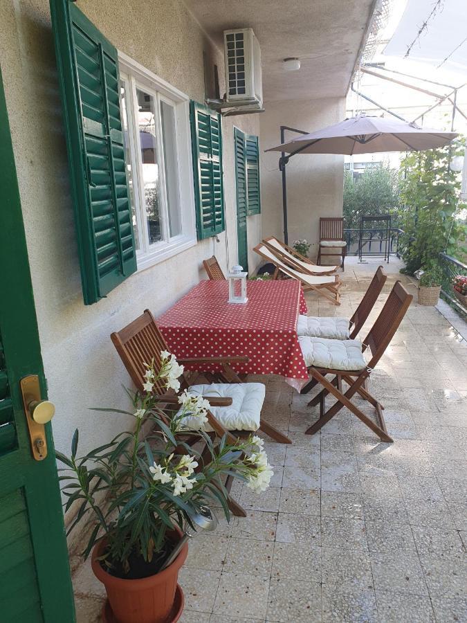 Lana Apartman *