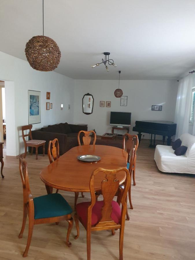 Lana Apartment